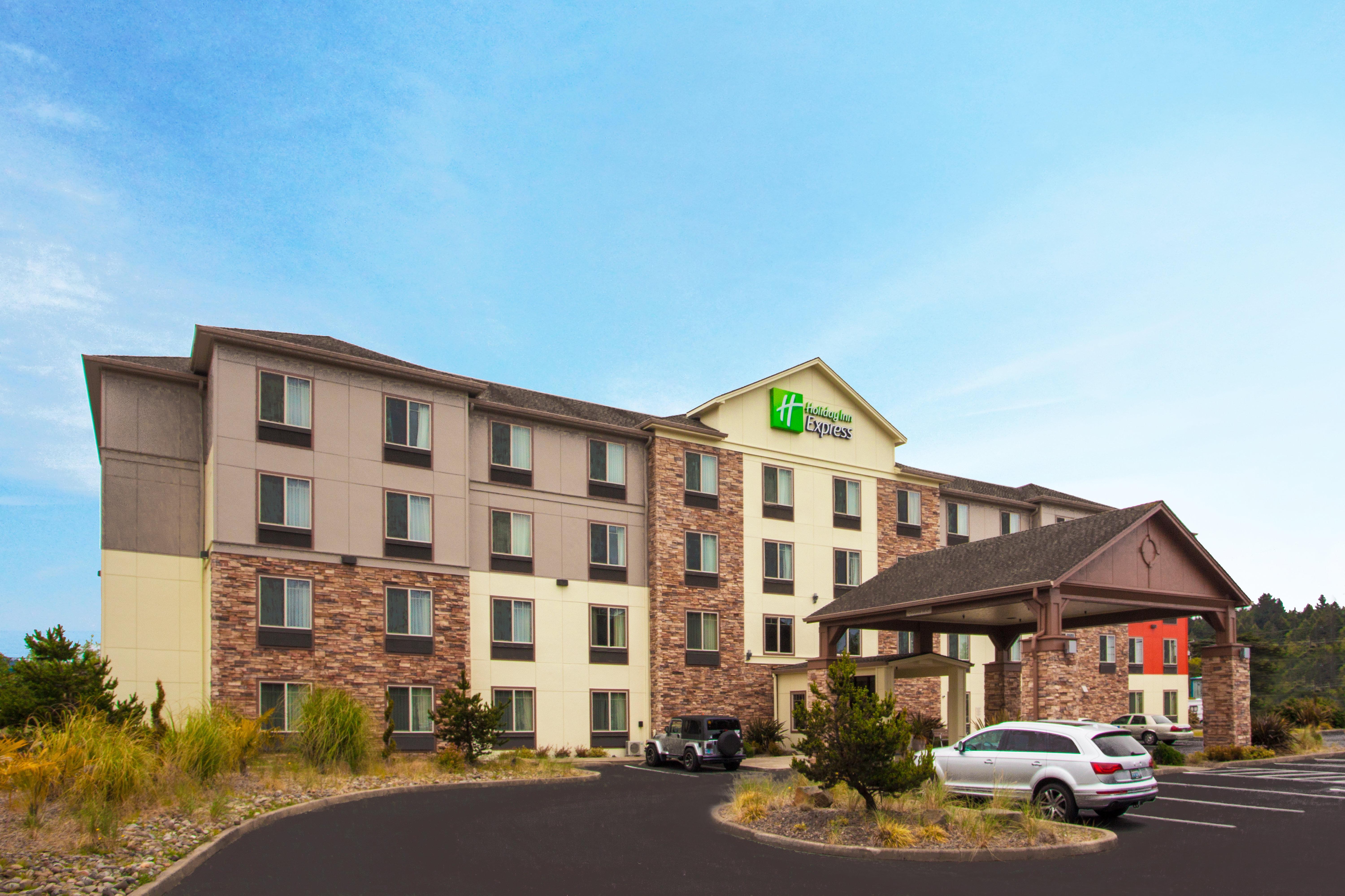 Holiday Inn Express Newport, An Ihg Hotel Exterior photo